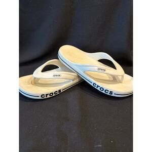 White Croc Flip Flop Sandals Iconic Comfort Waterproof, size Men’s 7, Women’s 9